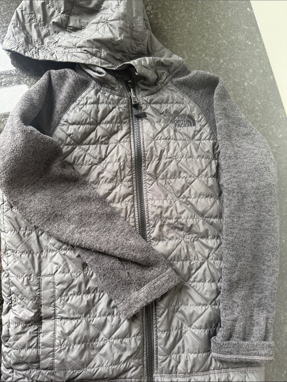 The North Face kids' Quilted Hooded Jacket - Gray